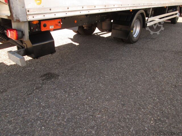Vrachtwagen met bakwagen IVECO Eurocargo 140 E19 *Maxi XXL Koffer 8.50m*Euro6*