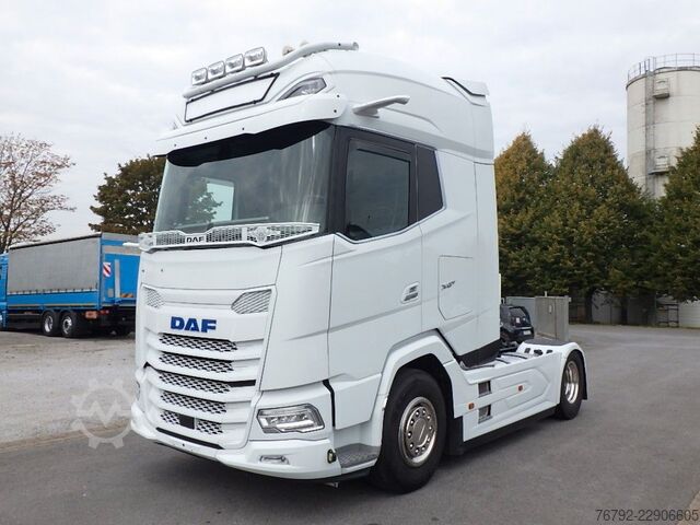 Tractor estándar DAF XG+ 530 Skylight/Intarder/2xTank/Leder/Standklim