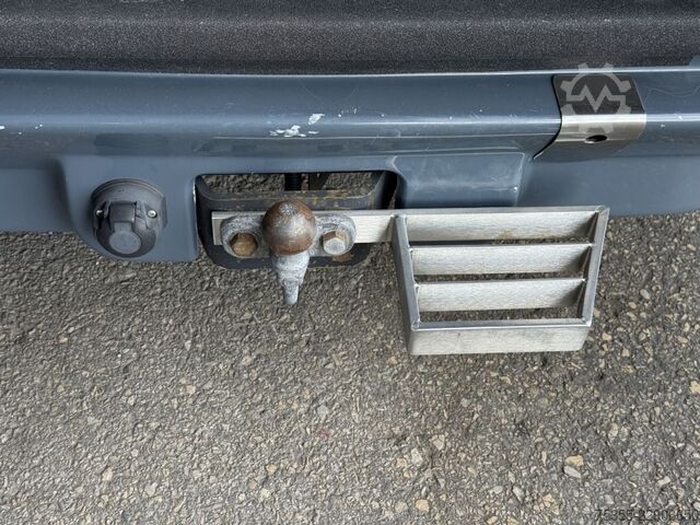 Prevoznik stoke RENAULT Master 125 2.3dci Sattelkammer KlimaKameraLeder
