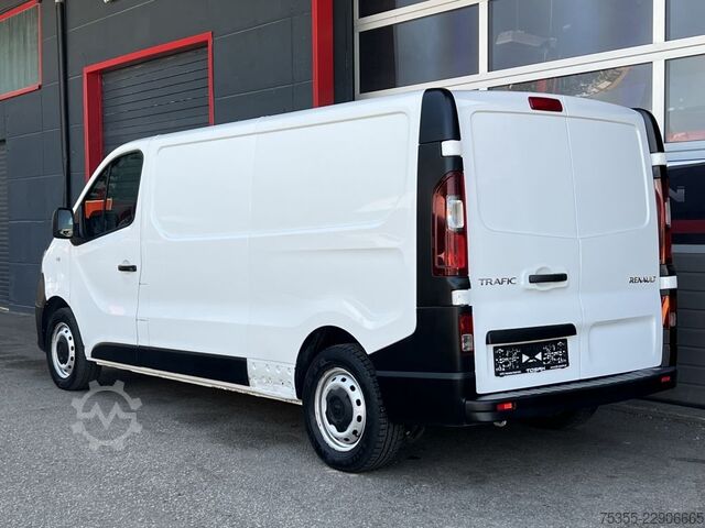 Fourgon tôlé RENAULT Trafic L2 Klima Hecktüren 180° 3-Sitze Euro6d