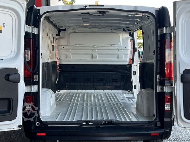 Fourgon tôlé RENAULT Trafic L2 Klima Hecktüren 180° 3-Sitze Euro6d