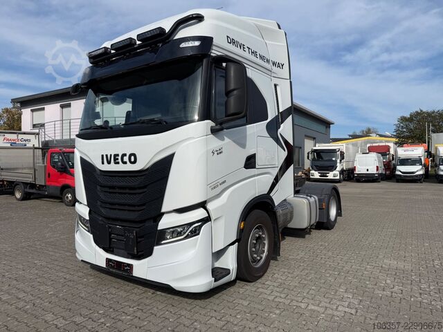 Standard tractor unit IVECO STRALIS S-WAY 530 AS440S53T/P Retarder