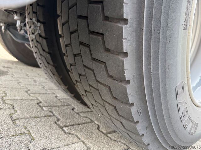 Standard tractor unit IVECO STRALIS S-WAY 530 AS440S53T/P Retarder