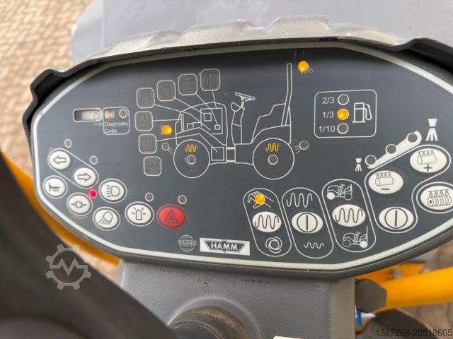 Enkelvoudige trommelwals HAMM HD10VV / 2016 BJ / 1.235 H /  2.475 KG