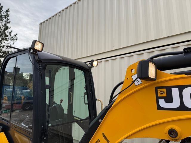 Miniexcavadora JCB 8026 CTS / 2021 BJ / 1.933 H / 3 x Löffel