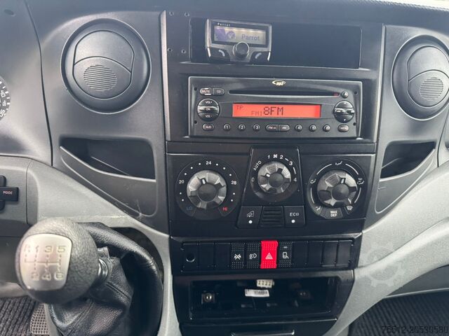 IvecoDaily 35C18 / Clickstar 3500 KG / Airco / Handgeschakeld / NL Bestelwagen Iveco Daily 35C18 / Clickstar 3500 KG / Klima / Manua...