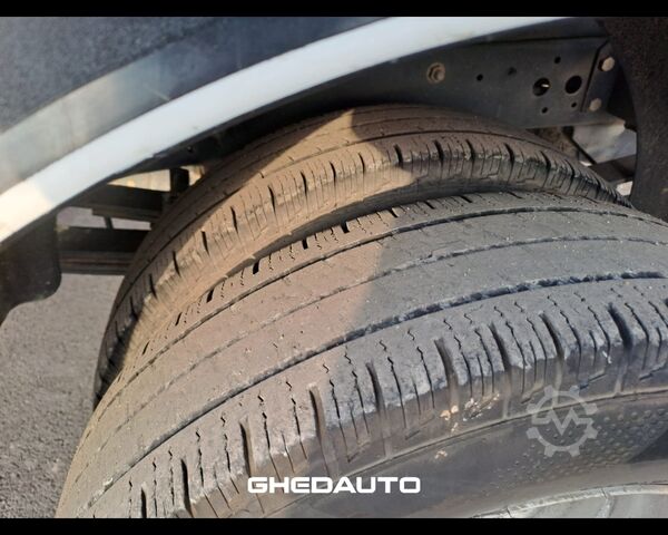 Minibus IVECO Daily V 35.12 2019 - daily 35 C12 3000 cab. E6d-temp