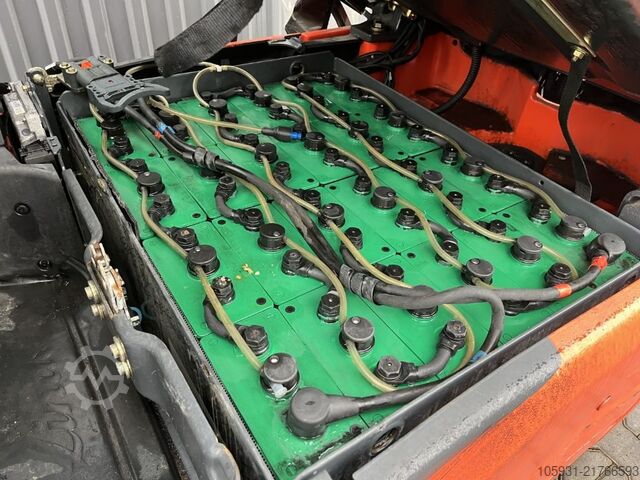 Elektromos háromkerekű targonca Linde E14-02