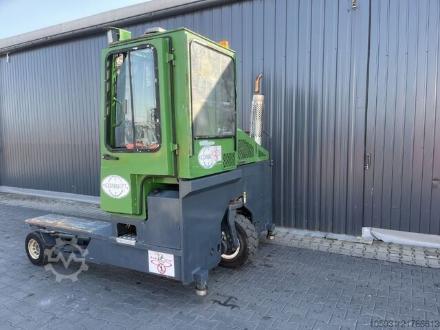 Herbruikbare vorkheftruck Combilift C4000
