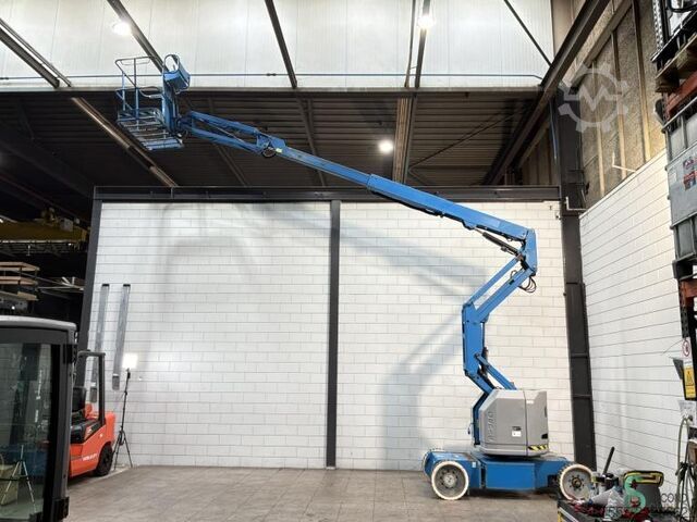 Plataforma elevatória Genie Z-34/22N