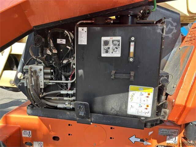 Plate-forme de travail télescopique articulée JLG 340AJ (4566)