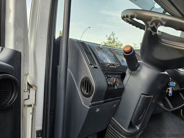 Pickup Mercedes-Benz 817/42AT7 Palfinger PK 5000 B Werkstatt