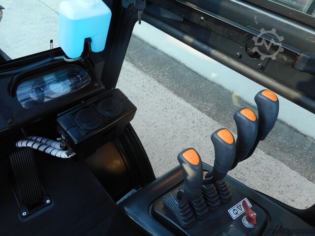 Περονοφόρο όχημα Bobcat D25NXP Triplex + SS + 4. Kreis + Kabine