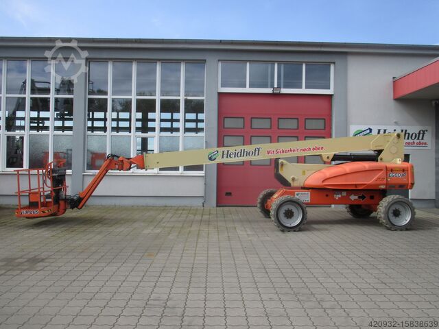 Zelfrijdend werkplatform JLG 600AJ