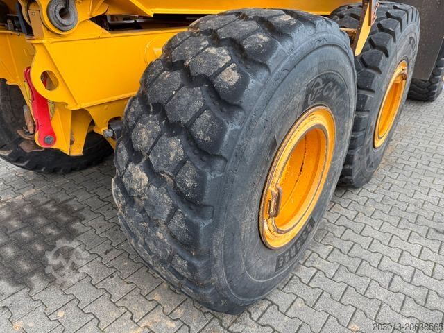 Otros VOLVO A25G Dumper 10.137 h Baujahr 2021
