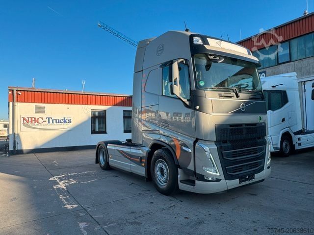 Tractor estándar VOLVO FH 500*GLOBETROTTER*RETARDER*I SAVE*STANDKLIMA*