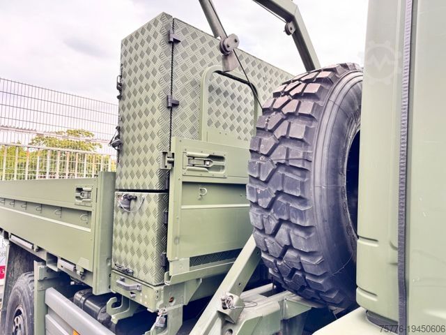 Vrachtauto met open laadbak MERCEDES-BENZ 1018 Atego 4x4 Allrad Miltär Camper