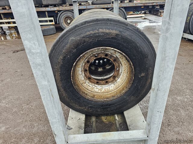 DUNLOP SEMPERIT. AANHANGWAGENBAND DUNLOP SEMPERIT. TRAILER TIRE