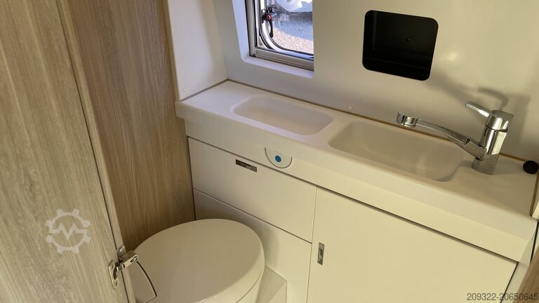 Caravan/camper Fiat Weinsberg Carabus 600 K | 4 Posti Letto | Completamente Attrezzato