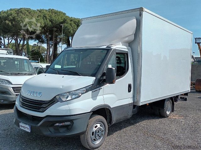 LKW mit Kofferaufbau IVECO 35C14