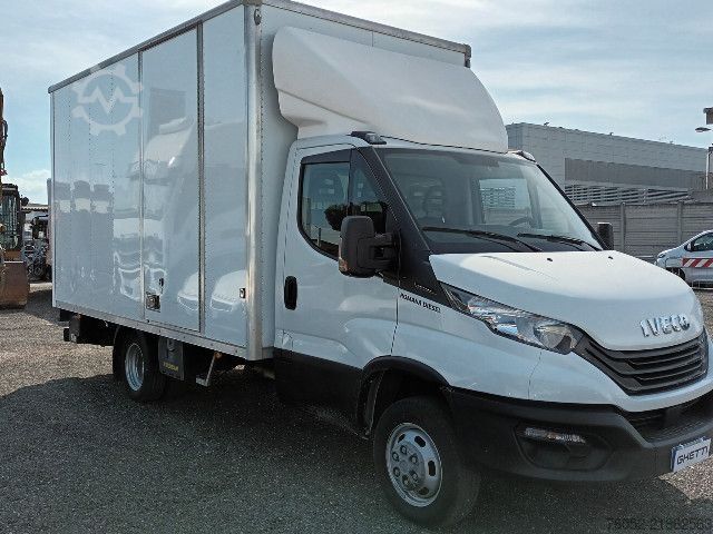 LKW mit Kofferaufbau IVECO 35C14