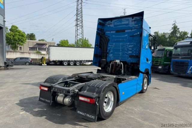 Trattore stradale standard RENAULT T520 4x2