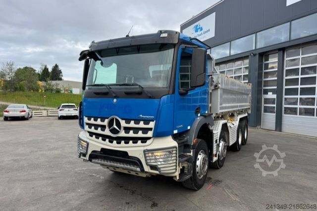 Kipper LKW MERCEDES-BENZ Arocs 3246 8x4 Moser 3S