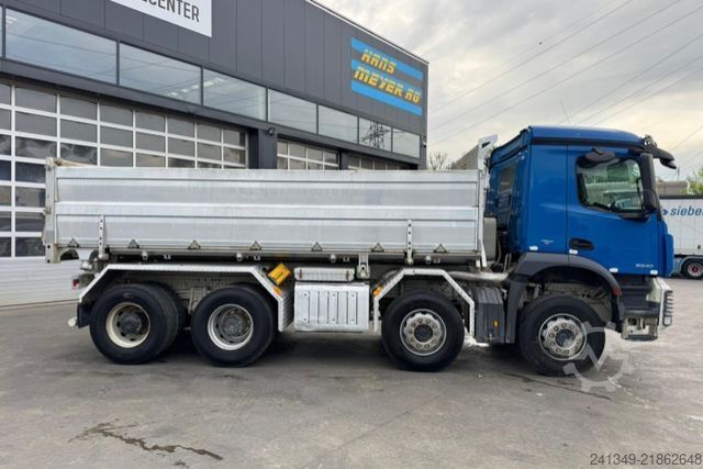 Kipper LKW MERCEDES-BENZ Arocs 3246 8x4 Moser 3S