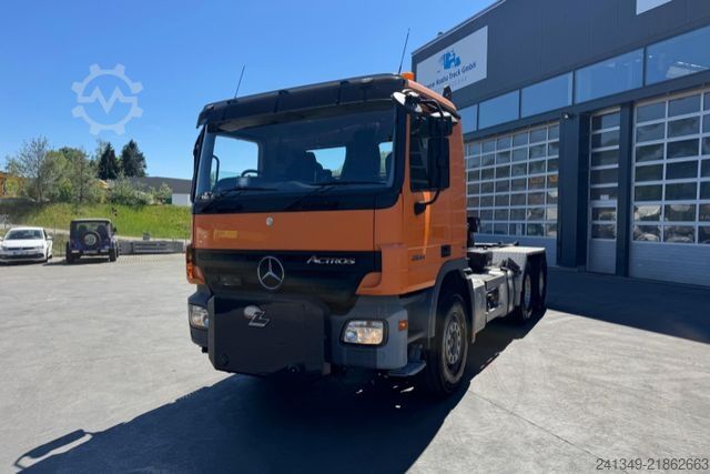 Sonstige MERCEDES-BENZ Actros 2644 6x4 Hiab 21T