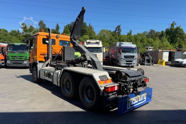 Sonstige MERCEDES-BENZ Actros 2644 6x4 Hiab 21T