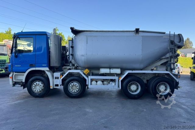Samochód do zadań specjalnych MERCEDES-BENZ Actros 3244 8x4 Moser Thermosilo 17m3