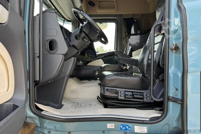 Trattore stradale standard SCANIA R520 V8 4x2