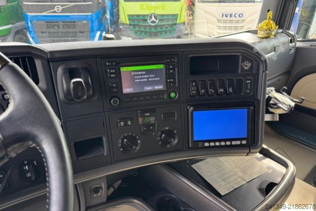 Trattore stradale standard SCANIA R520 V8 4x2