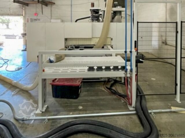 Centro de processamento com fita de bordo HOMAG CENTATEQ E-310