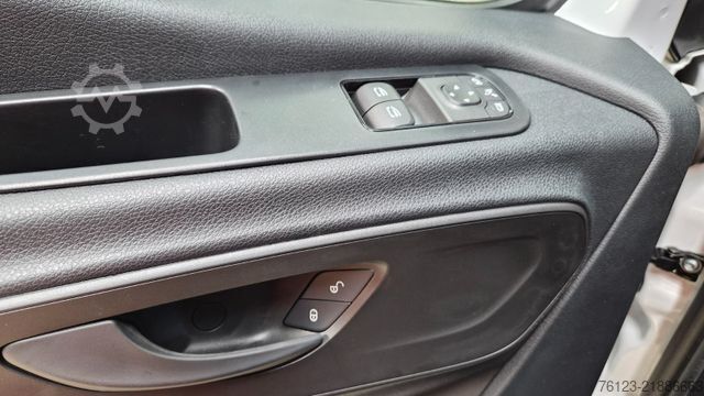 Minibusz MERCEDES-BENZ 311 Sprinter 9 Sitzer auf Wunsch VIP Sitze
