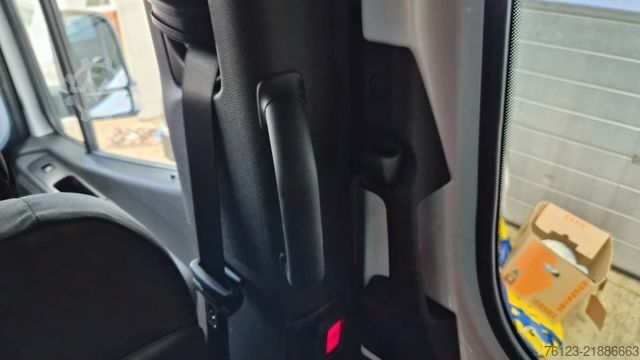 Minibusz MERCEDES-BENZ 311 Sprinter 9 Sitzer auf Wunsch VIP Sitze
