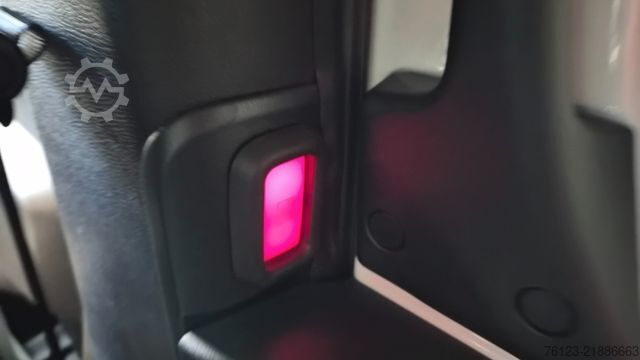 Minibusz MERCEDES-BENZ 311 Sprinter 9 Sitzer auf Wunsch VIP Sitze
