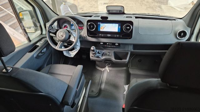 Minibusz MERCEDES-BENZ 311 Sprinter 9 Sitzer auf Wunsch VIP Sitze