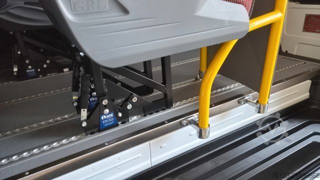 Minibusz MERCEDES-BENZ 10 Sprinter Lord Light 22 Sitzer Vorlauffahrzeug