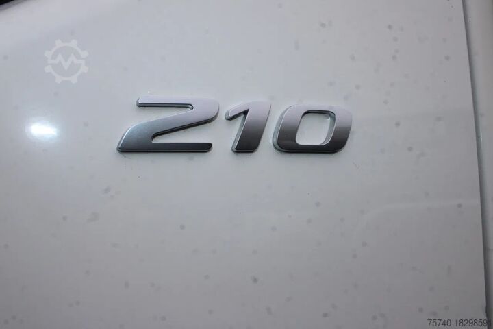 Kølet/frosset transport DAF LF 210 + EURO 6 + LIFT