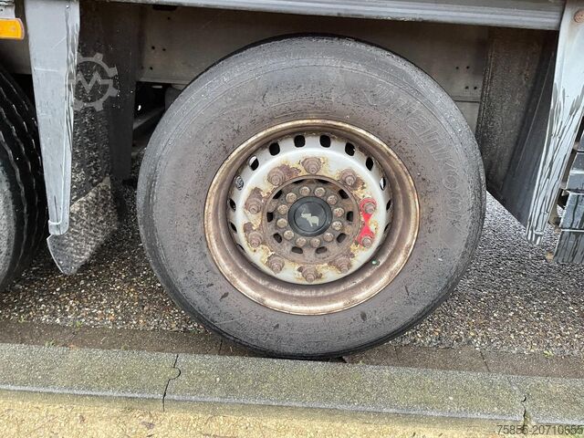 Curtain sided Schmitz Cargobull N/A Curtainside / Discbakes / Schmitz Axles
