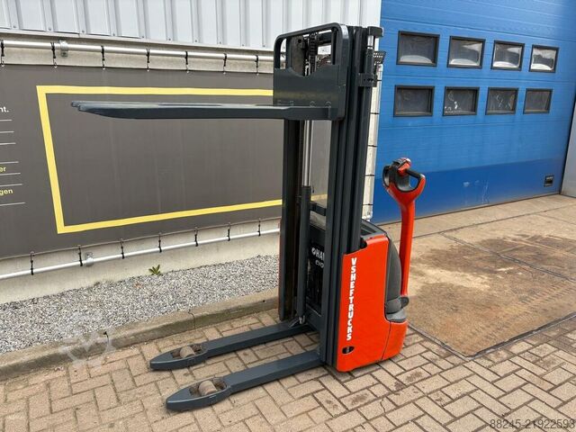 VS-22716 Elektrisk triplexstaplare Linde L10 LINDE L10