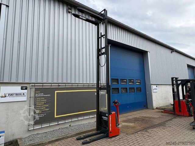 VS-22716 Elektrisk triplexstaplare Linde L10 LINDE L10