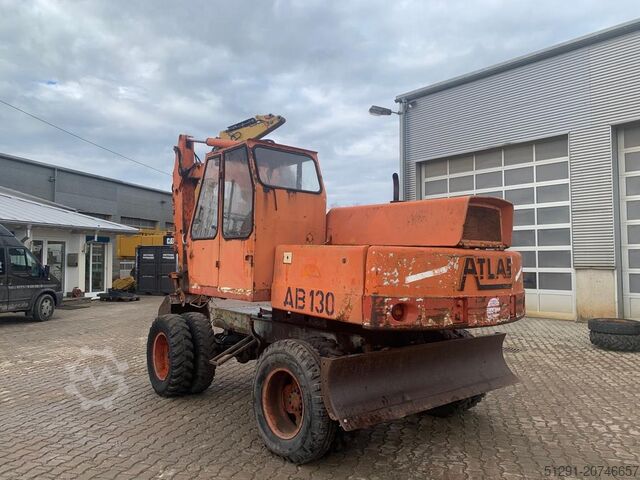 Gravemaskine på hjul ATLAS AB1302 / AB1500