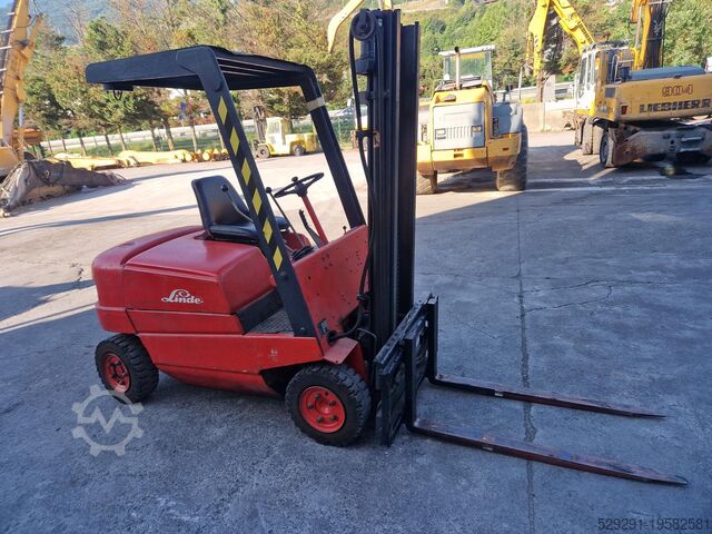 Viljuškar sa četiri točka Linde H15D