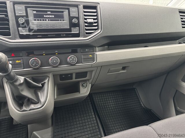 Vysoký a prodloužený skříňový vůz VW Crafter 35*L3H2*Klima*Kamera*Tem*1.Hand*