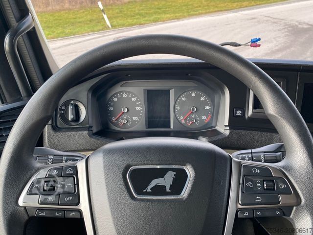 Samochód ciężarowy z plandeką typu platforma MAN TGM18.290/LL/Pritsche7,25m/2xSchiebeplane/LBW2To