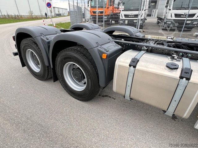 Podwozie ciężarówki MAN TGS 33.510 BB 6x4 CH/RS 3,30 m/59 to./NA/AHK/Neu