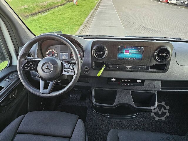 Στέισον βάγκον με ψηλή οροφή MERCEDES-BENZ SPRINTER 317 L3H2 Maxi Automaat!