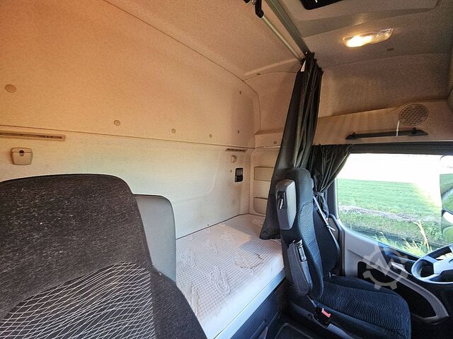 Standard-SZM MERCEDES-BENZ ACTROS 1848 LS Streamspace 2.30
